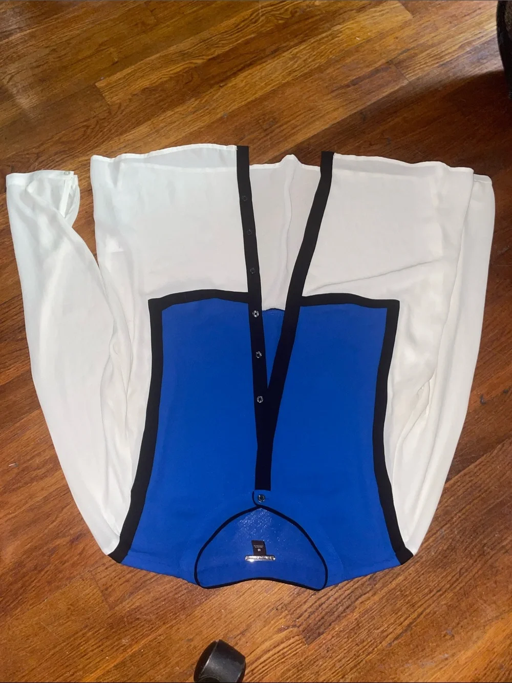 Dana Buchman color block button up top